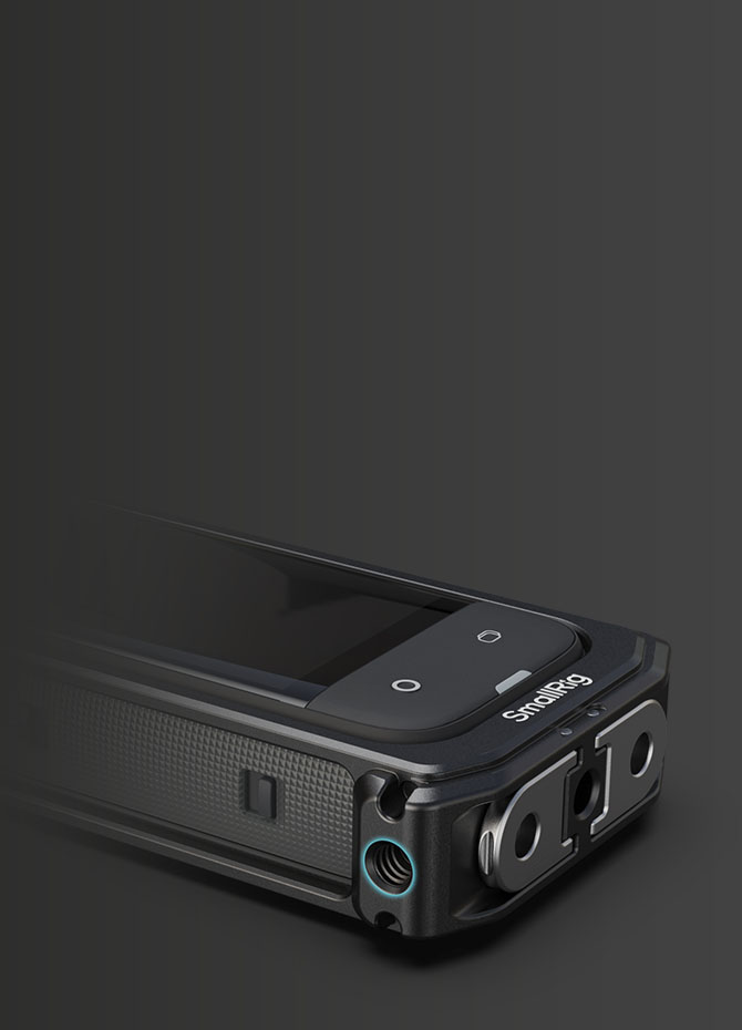 1/4"-20 threaded hole for horizontal shooting mode