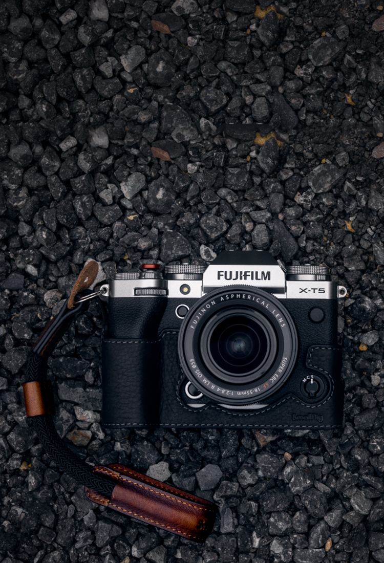 Half Case & Wrist Strap Kit for FUJIFILM X-T5