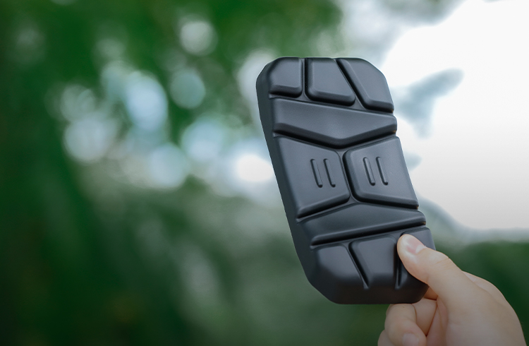 Curved composite surface with high resilience provides pressure-relieving comfortable support and enhances stability