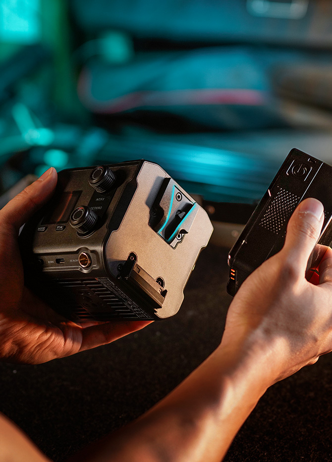 Integrated V-Mount for Direct Battery Attachment