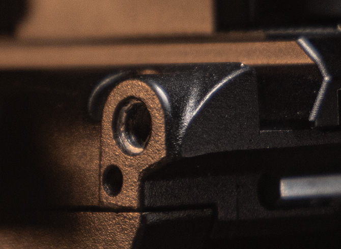 Anti-Deflection 1/4"-20 Threaded Hole