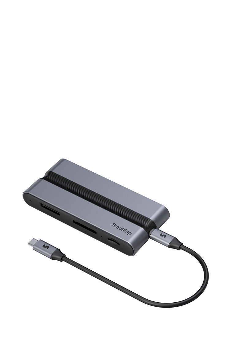 CFexpress 9-in-1 Docking Station for Photographers