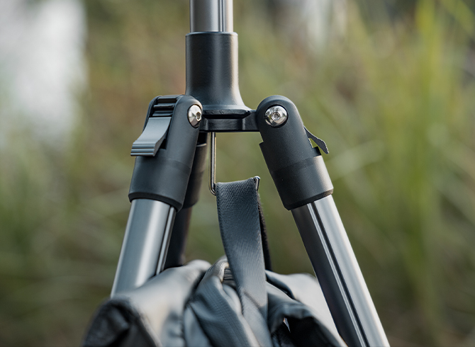 Hidden center column hook to enhance stability