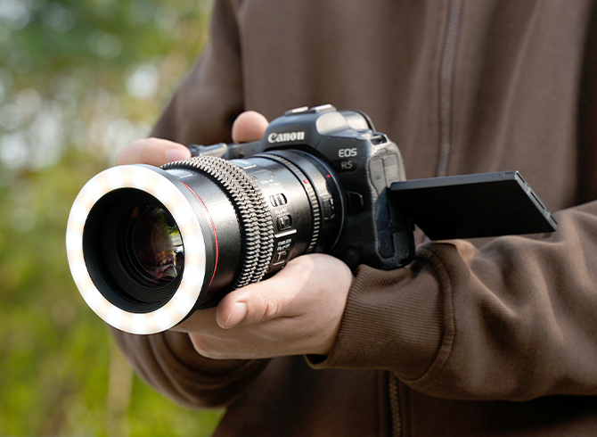 Mount Directly to a 67mm Camera Macro Lens